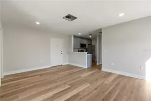 3848 N Lake Dr, Tampa, FL 33614 - Photo 7