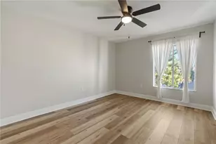 3848 N Lake Dr, Tampa, FL 33614 - Photo 17