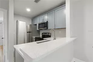 3848 N Lake Dr, Tampa, FL 33614 - Photo 13