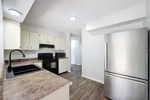 6070 Honeysuckle Ln, Brooksville, FL 34602 - Photo 11