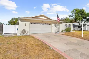 6135 Alderwood St, Spring Hill, FL 34606 - Photo 23