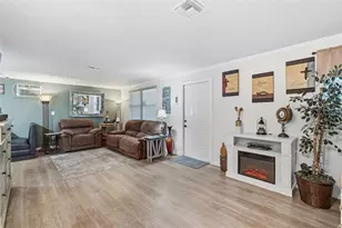 9381 Rosa St, Spring Hill, FL 34608 - Photo 3