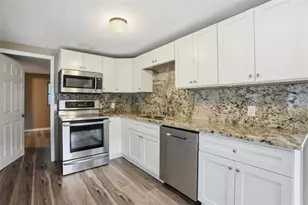 11311 Altoona Ave, New Port Richey, FL 34654 - Photo 3