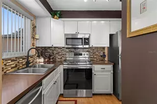 7435 Abington Way, Weeki Wachee, FL 34613 - Photo 13