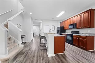 17539 Hugh Ln, Land O Lakes, FL 34638 - Photo 3