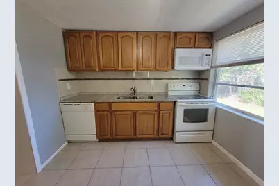 4542 Grand Central Avenue, New Port Richey, FL 34652 - Photo 9