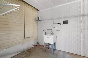 2805 Kingswood Cir, Brooksville, FL 34604 - Photo 31