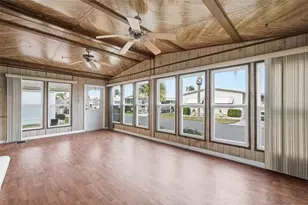 2101 Maui Dr, Holiday, FL 34691 - Photo 21