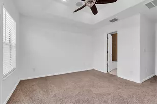 545 Vincinda Crest Way, Tampa, FL 33619 - Photo 23