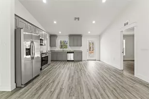 11107 Wood Owl Ave, Weeki Wachee, FL 34614 - Photo 9