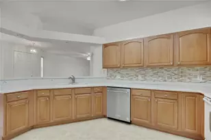 8144 Ambersweet Pl, Land O Lakes, FL 34637 - Photo 17