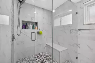 8134 Bayshore Dr, Seminole, FL 33776 - Photo 19