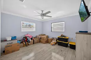 8134 Bayshore Dr, Seminole, FL 33776 - Photo 23