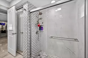 8134 Bayshore Dr, Seminole, FL 33776 - Photo 29