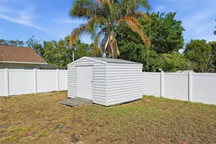 2353 Bishop Rd, Spring Hill, FL 34608 - Photo 25