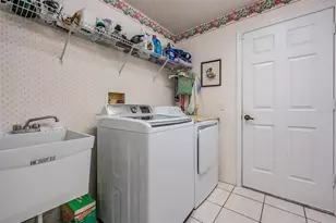 9525 Springmeadow Dr, New Port Richey, FL 34655 - Photo 25