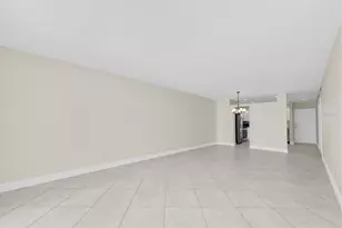 8 Glencoe Pl, Dunedin, FL 34698 - Photo 15