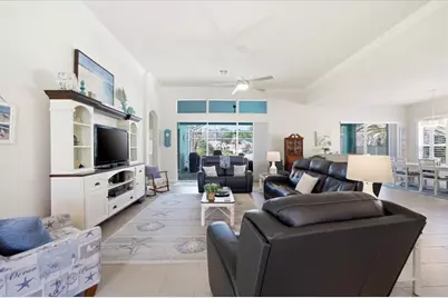 9001 Cypress Glen Court, Weeki Wachee, FL 34613 - Photo 13