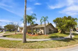 7923 Adelaide Loop, New Port Richey, FL 34655 - Photo 3