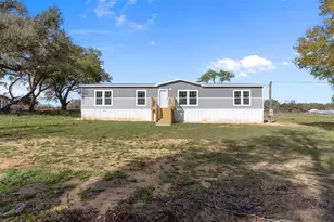 10869 Old Lakeland Hwy, Dade City, FL 33525 - Photo 1