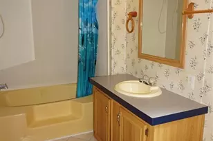 2016 Lake Linda Cir, Lutz, FL 33558 - Photo 29