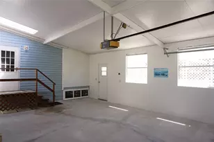 2016 Lake Linda Cir, Lutz, FL 33558 - Photo 43