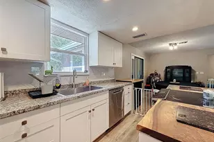 24350 Lanark Rd, Brooksville, FL 34601 - Photo 15