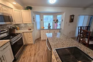 12214 Legend St, Spring Hill, FL 34609 - Photo 11