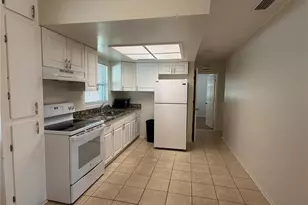 817 Margo St, Tarpon Springs, FL 34689 - Photo 7