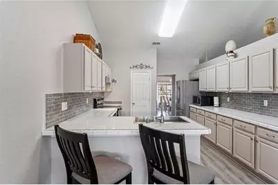 10318 Gifford Drive, Spring Hill, FL 34608 - Photo 17
