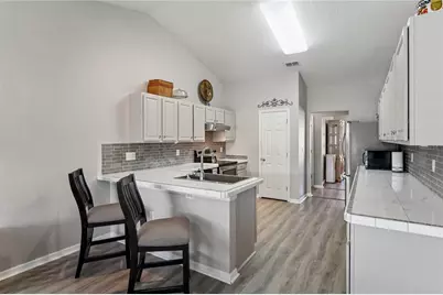 10318 Gifford Drive, Spring Hill, FL 34608 - Photo 15