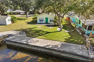 7255 Tropical Dr, Weeki Wachee, FL 34607 - Photo 5