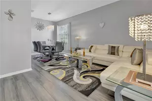 12847 Solola Way, Trinity, FL 34655 - Photo 5