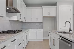 18075 Cresswind Ter, Lakewood Ranch, FL 34211 - Photo 9