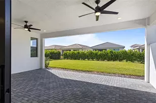 18075 Cresswind Ter, Lakewood Ranch, FL 34211 - Photo 23