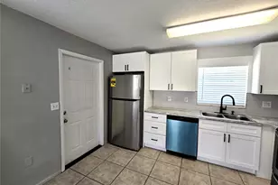 5422 Amy Ln, New Port Richey, FL 34652 - Photo 9