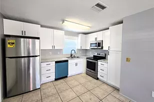 5422 Amy Ln, New Port Richey, FL 34652 - Photo 7