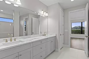 18139 Cresswind Ter, Lakewood Ranch, FL 34211 - Photo 13