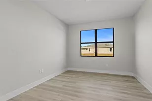 18139 Cresswind Ter, Lakewood Ranch, FL 34211 - Photo 9