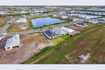 18139 Cresswind Terrace, Lakewood Ranch, FL 34211 - Photo 27