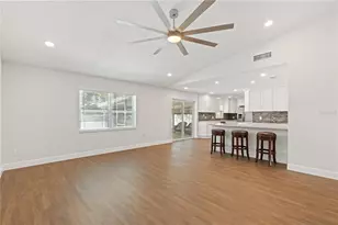 14114 Bardsdale Ln, Tampa, FL 33625 - Photo 7