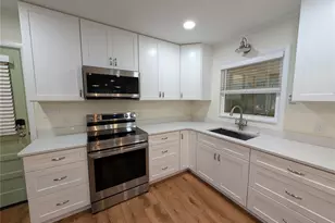 8481 S Great Oaks Dr, Floral City, FL 34436 - Photo 3