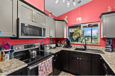 6241 Colony Circle, Weeki Wachee, FL 34607 - Photo 35