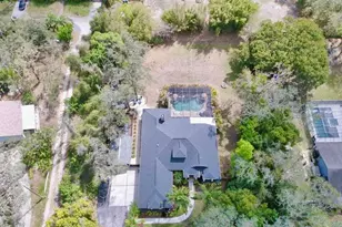 2920 Meadowood Dr, New Port Richey, FL 34655 - Photo 9