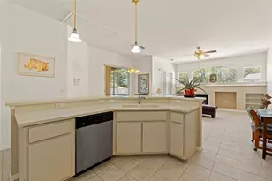 11275 Furley Ave, Weeki Wachee, FL 34613 - Photo 11