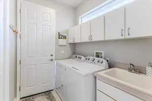 5459 Legend Hills Ln, Spring Hill, FL 34609 - Photo 25