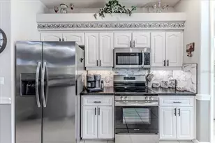 5459 Legend Hills Ln, Spring Hill, FL 34609 - Photo 19