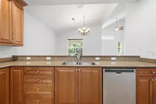 1170 S Pointe Alexis Dr, Tarpon Springs, FL 34689 - Photo 7