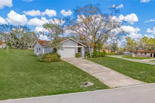 13143 Lawrence St, Spring Hill, FL 34609 - Photo 9