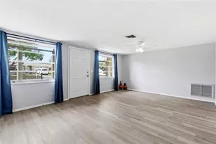 5203 Manor Dr, New Port Richey, FL 34652 - Photo 9